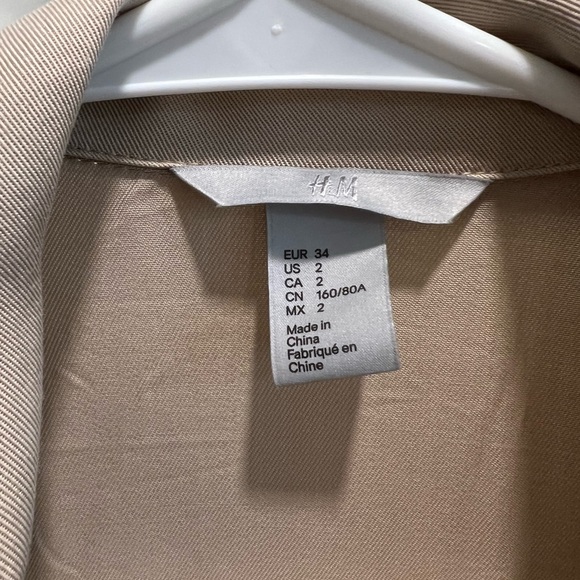 H&M thin outer coat - Picture 2 of 2